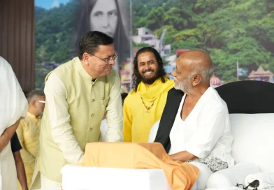 मोरारी बापू की श्रीराम कथा का पावन समापन, श्रीराम के आदर्श अपनाने का आह्वान