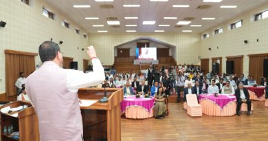 उत्तराखंड सीएसआर डायलॉग’ कार्यक्रम में उद्योग जगत के प्रतिनिधियों के साथ किया संवाद